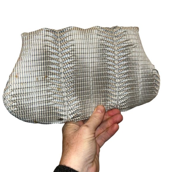 Lauren Merkin lovely striped ruched fabric clutch bag - Picture 4 of 5